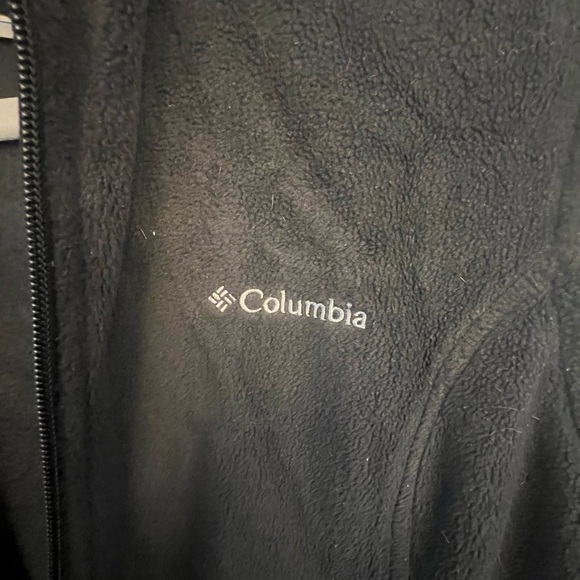 Columbia fleece vest.  Size Xl.  Good condition.  Black. - Picture 2 of 6